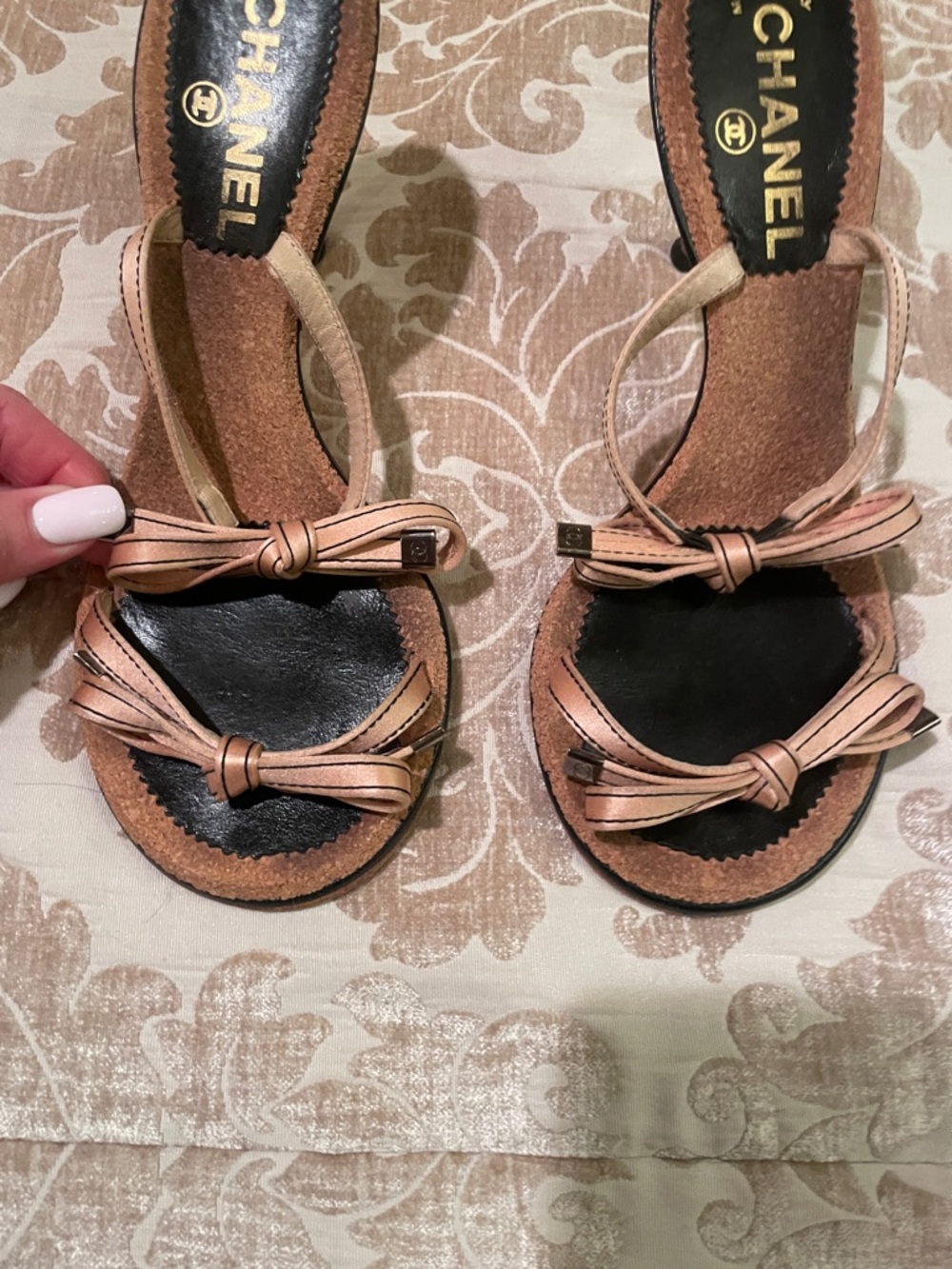 CHANEL Pink Leather Bow Slingback Heels